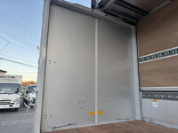 三菱ふそうキャンターアルミウイング小型（2t・3t）[写真22]