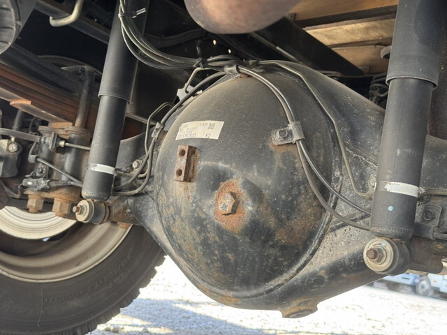 三菱ふそうキャンタークレーン4段小型（2t・3t）[写真29]