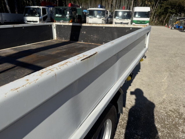 三菱ふそうキャンタークレーン4段小型（2t・3t）[写真38]