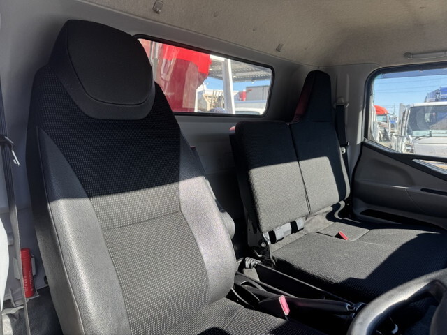 三菱ふそうキャンタークレーン4段小型（2t・3t）[写真06]