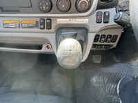 三菱ふそうキャンタークレーン4段小型（2t・3t）[写真10]