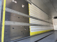 三菱ふそうスーパーグレート冷凍車（冷蔵車）大型（10t）[写真14]