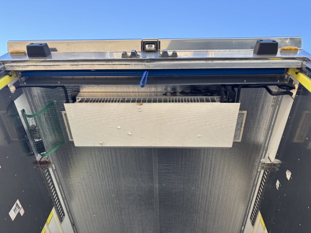 三菱ふそうスーパーグレート冷凍車（冷蔵車）大型（10t）[写真18]