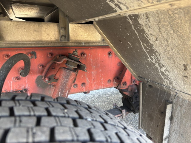 三菱ふそうスーパーグレート冷凍車（冷蔵車）大型（10t）[写真23]