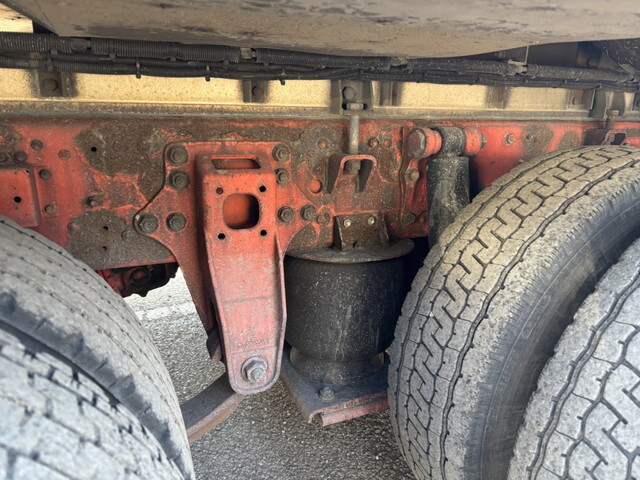 三菱ふそうスーパーグレート冷凍車（冷蔵車）大型（10t）[写真29]