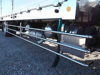 三菱ふそうファイター家畜運搬車小型（2t・3t）[写真13]