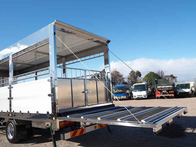 三菱ふそうファイター家畜運搬車小型（2t・3t）[写真22]