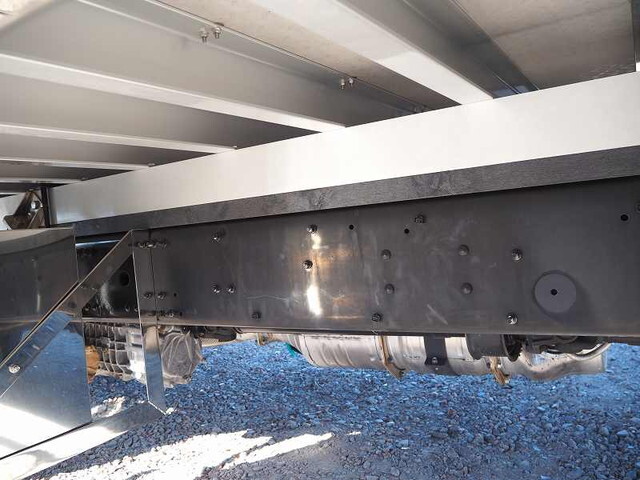 三菱ふそうファイター家畜運搬車小型（2t・3t）[写真28]