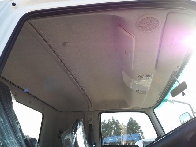 三菱ふそうファイター家畜運搬車小型（2t・3t）[写真36]