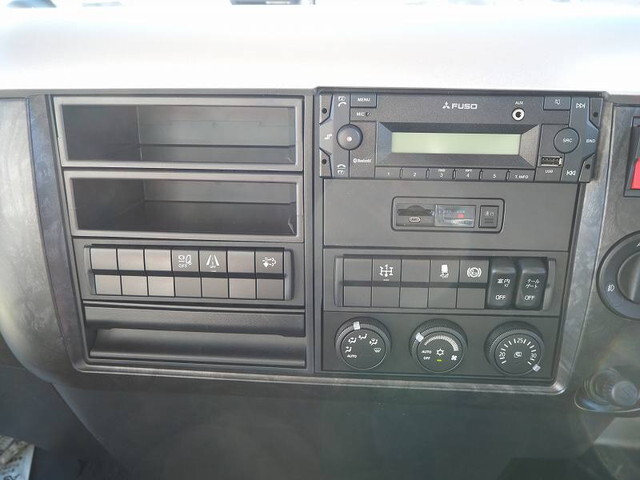 三菱ふそうファイター家畜運搬車小型（2t・3t）[写真39]