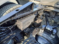 UDトラックスクオントレーラーヘッド（トラクターヘッド）大型（10t）[写真19]