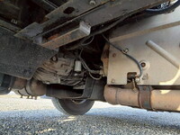 UDトラックスクオントレーラーヘッド（トラクターヘッド）大型（10t）[写真24]