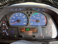 UDトラックスクオントレーラーヘッド（トラクターヘッド）大型（10t）[写真36]