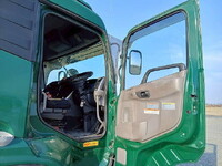 UDトラックスクオントレーラーヘッド（トラクターヘッド）大型（10t）[写真40]