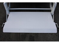 いすゞエルフ平ボディ小型（2t・3t）[写真13]