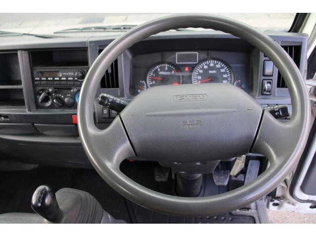 いすゞエルフ平ボディ小型（2t・3t）[写真28]