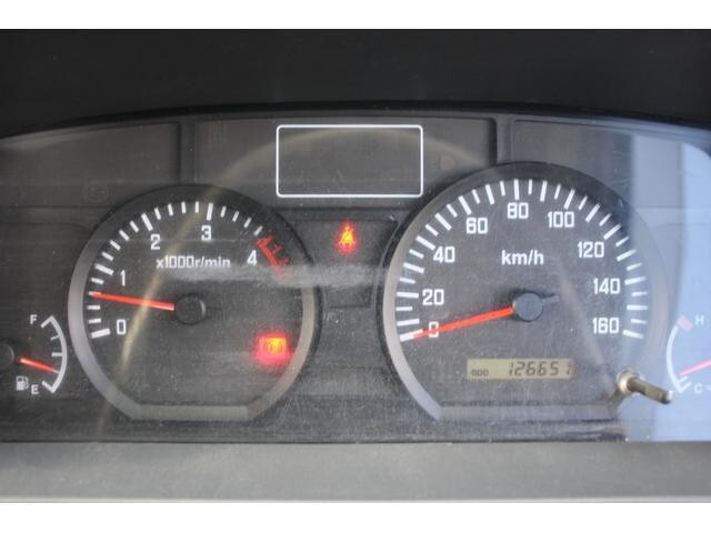 いすゞエルフ平ボディ小型（2t・3t）[写真29]