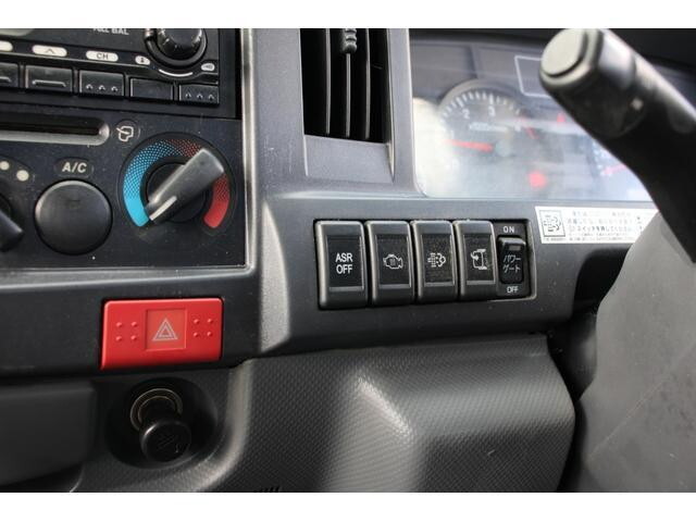 いすゞエルフ平ボディ小型（2t・3t）[写真30]