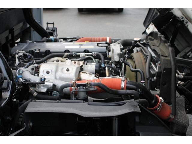 マツダタイタンアルミブロック小型（2t・3t）[写真12]