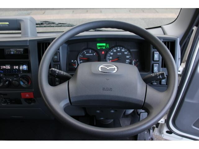 マツダタイタンアルミブロック小型（2t・3t）[写真26]