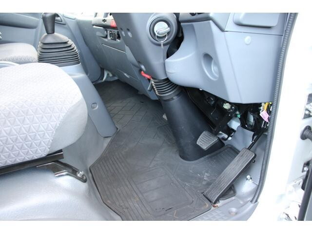 マツダタイタンアルミブロック小型（2t・3t）[写真33]