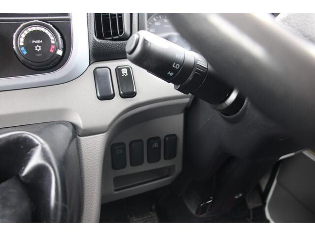 日産アトラス平ボディ小型（2t・3t）[写真28]