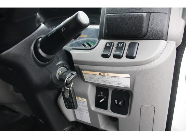 日産アトラス平ボディ小型（2t・3t）[写真29]