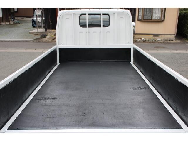 日産アトラス平ボディ小型（2t・3t）[写真08]