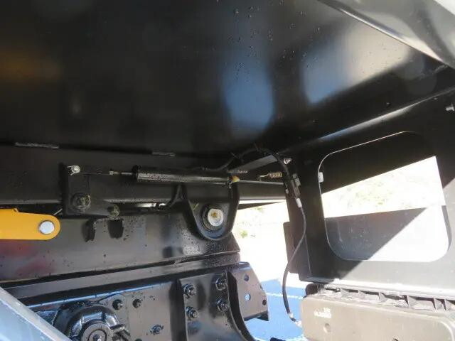 三菱ふそうファイターダンプ中型（4t）[写真34]