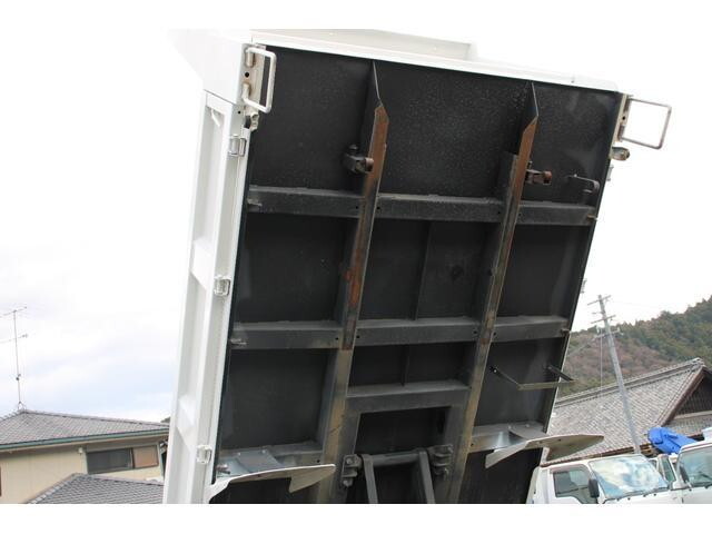 いすゞエルフダンプ小型（2t・3t）[写真16]