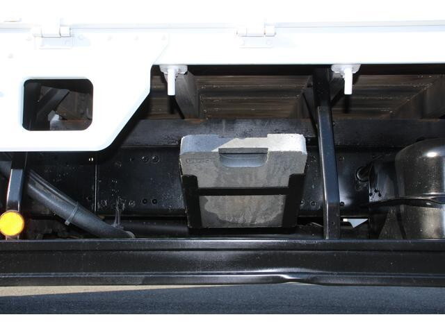 三菱ふそうファイタークレーン4段中型（4t）[写真20]