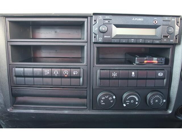 三菱ふそうファイタークレーン4段中型（4t）[写真31]