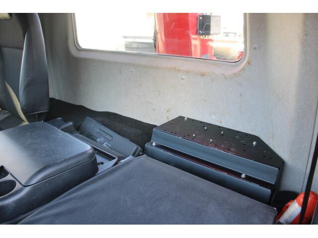 三菱ふそうファイタークレーン4段中型（4t）[写真39]