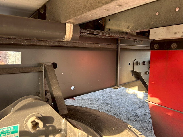 三菱ふそうスーパーグレートパネルウイング大型（10t）[写真37]