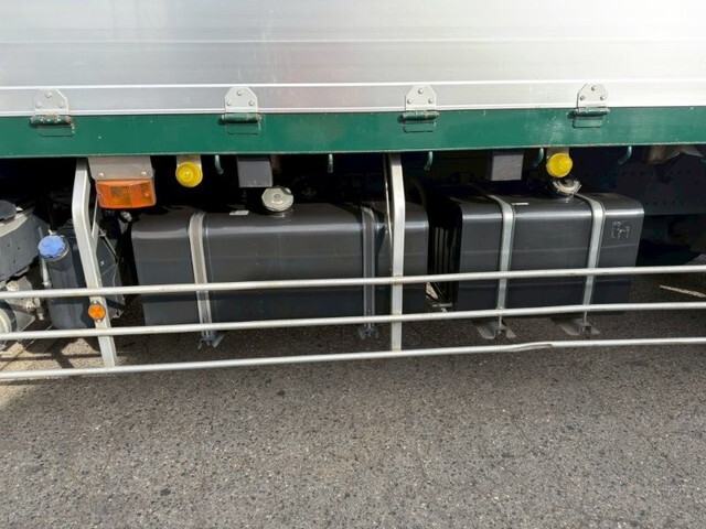 日野プロフィアアルミブロック大型（10t）[写真11]