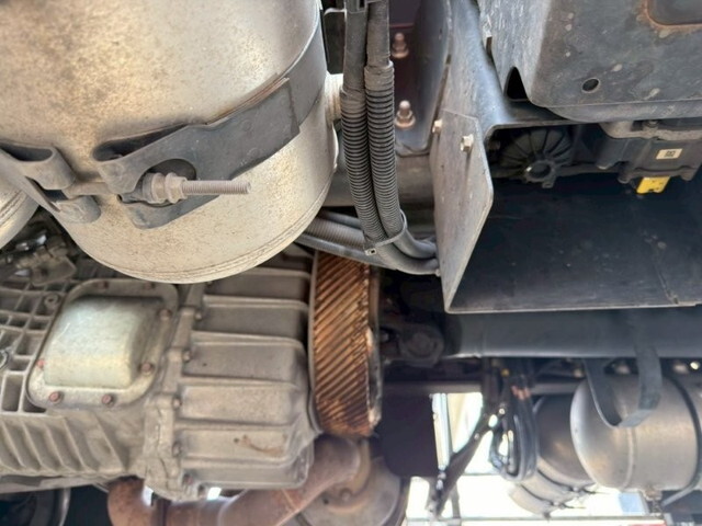 日野プロフィアアルミブロック大型（10t）[写真12]