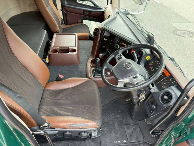 日野プロフィアアルミブロック大型（10t）[写真20]