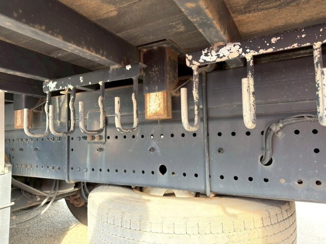 日野プロフィアアルミブロック大型（10t）[写真06]