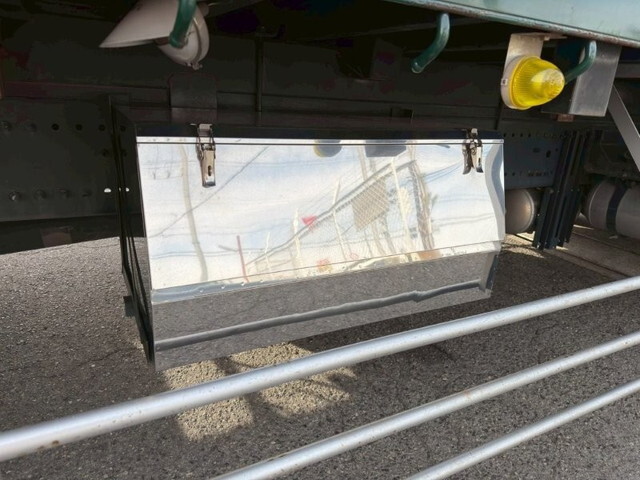 日野プロフィアアルミブロック大型（10t）[写真08]