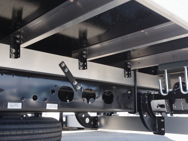 三菱ふそうファイター冷凍車（冷蔵車）中型（4t）[写真06]