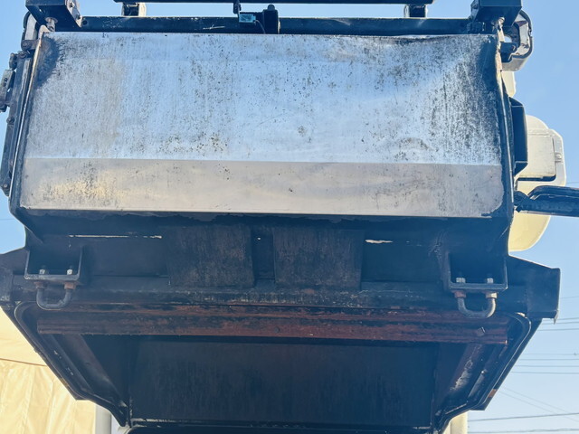 日野デュトロパッカー車（塵芥車）小型（2t・3t）[写真14]