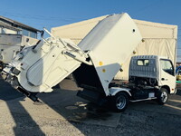 日野デュトロパッカー車（塵芥車）小型（2t・3t）[写真20]