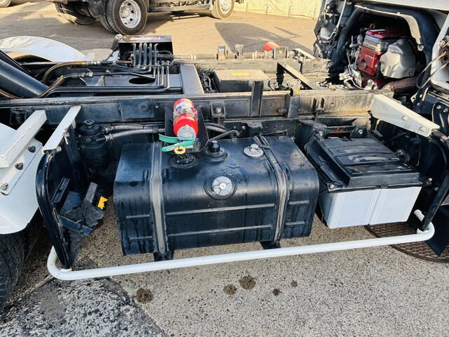 日野デュトロパッカー車（塵芥車）小型（2t・3t）[写真21]