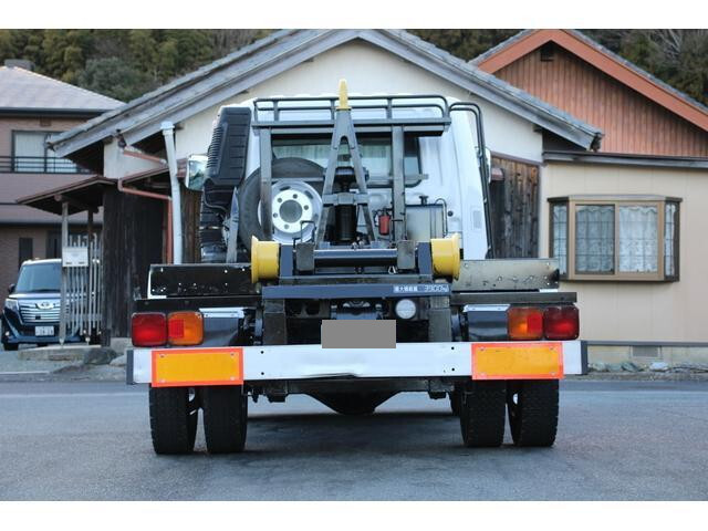 三菱ふそうファイターコンテナ専用車中型（4t）[写真11]