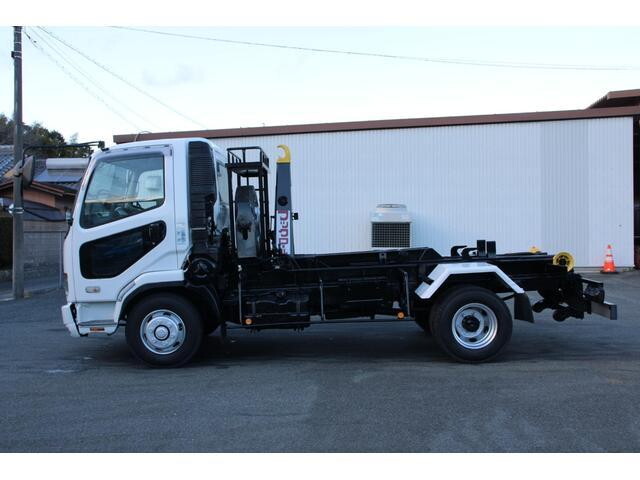 三菱ふそうファイターコンテナ専用車中型（4t）[写真26]