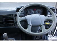 三菱ふそうファイターコンテナ専用車中型（4t）[写真28]