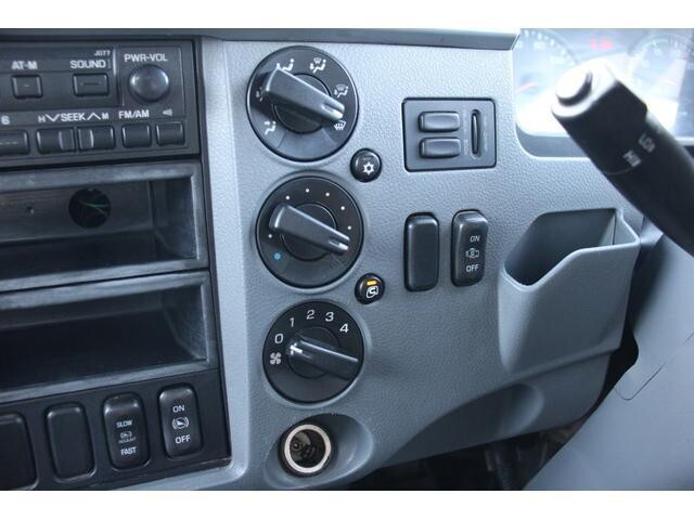 三菱ふそうファイターコンテナ専用車中型（4t）[写真29]