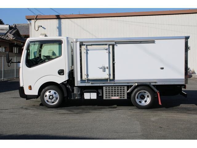 日産アトラス冷凍車（冷蔵車）小型（2t・3t）[写真06]