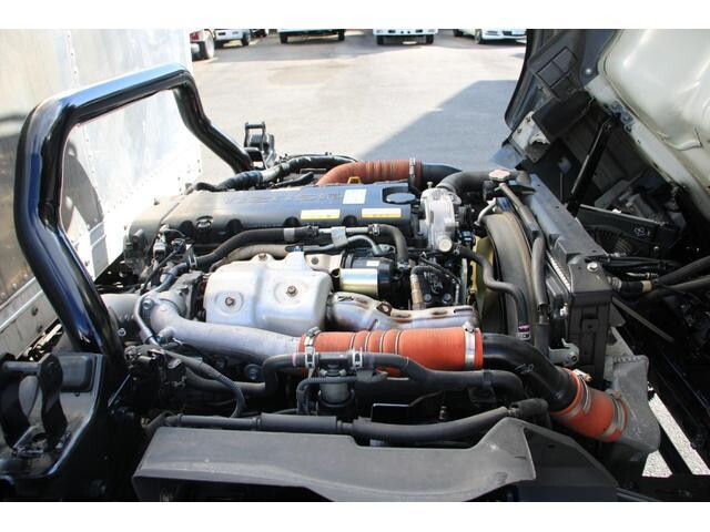 いすゞエルフアルミバン小型（2t・3t）[写真10]