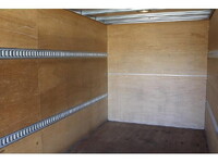 いすゞエルフアルミバン小型（2t・3t）[写真18]